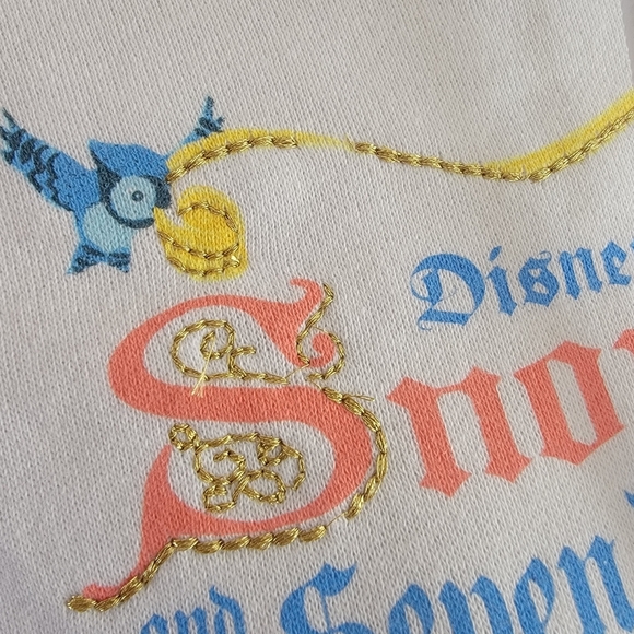 White Snow White Disney Graphic Hoodie SZ L - Picture 5 of 9